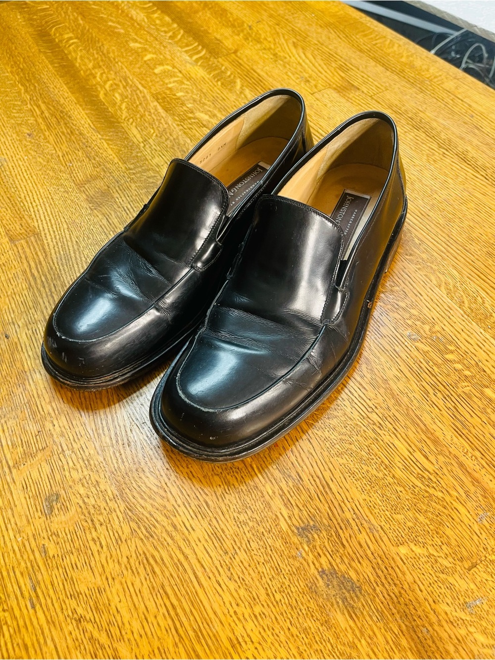 Johnston & Murphy Men’s Black Smooth Leather Slip-On Loafers